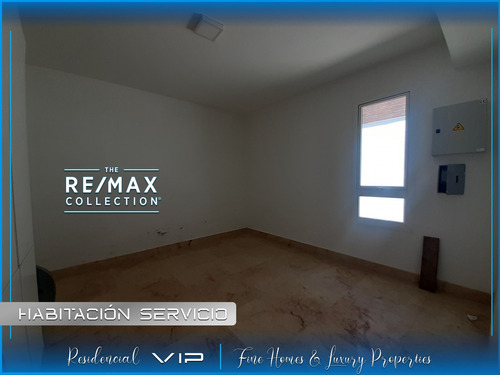 Imagen 26 de 30 de En Venta, Exclusiva Casa 745 M2 En Urb. Guaparo Valencia