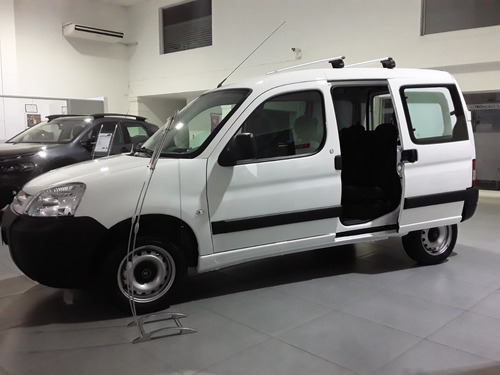 Imagen 3 de 9 de Citroën Berlingo 1.6 Hdi 92 Bussines Mixto