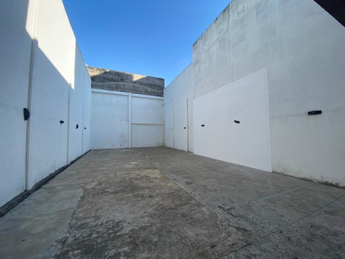 Imagen 10 de 11 de En Venta Departamento 2 Amb A Estrenar En Edif. Al Fte Con Balcon Y Posibilidad De Cochera (042)