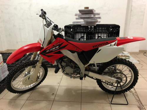 Imagen 1 de 5 de Honda Cr