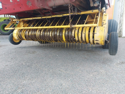 Imagen 5 de 5 de Rotoenfardadora New Holland Br 7090, Bolívar