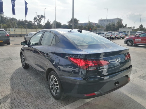 Imagen 4 de 14 de Hyundai Accent Mecánico 2023