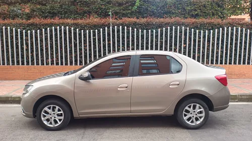 Renault Logan 1.6 Privilege / Intens