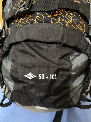 Mochila Alpina Skate 60 Lt - Excelente Estado Negro (Usado)