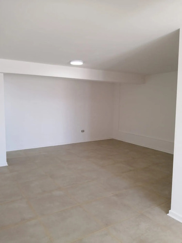Se Arrienda Local Comercial, Sector Norte,