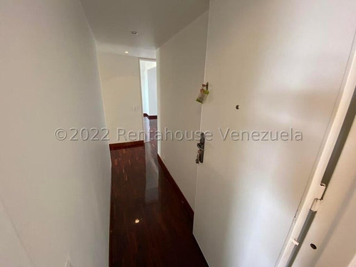 Se Vende Apartamento En Altamira Mls #23-7084