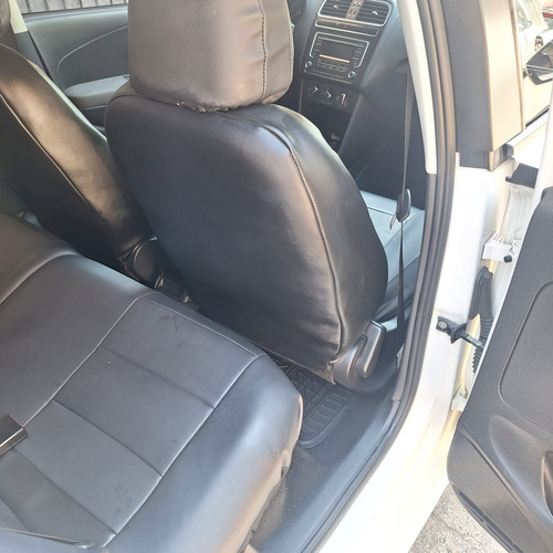 Volkswagen Polo 1.6 Mt