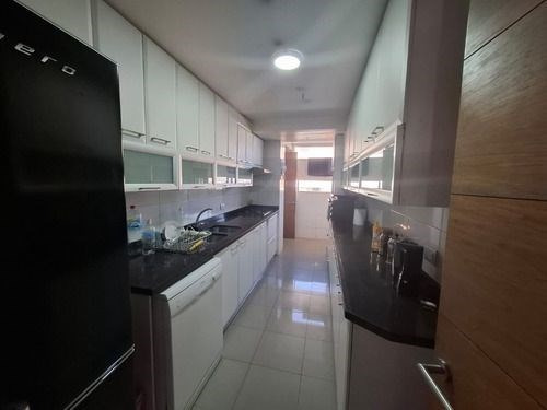 Departamento Duplex En Arriendo De 5 Dorm. En Las Condes