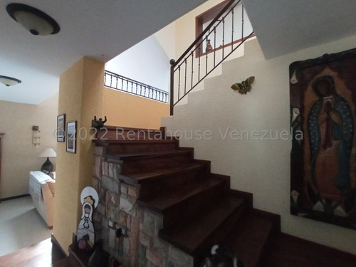 Monicam 23-424 Imponente Townhuse Anclado En Zona Privilegiada, Exquisita Ambientación, De Impecable Diseño, Propiedad De Tipo Duplex Con Amplitud En Sus Niveles De Bella Arquitectura