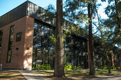 Imagen 1 de 13 de Nave Industrial 840 M² En Alquiler En Parque Austral, Pilar