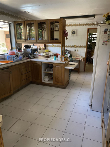 Casa En Venta De 5 Dorm. En Lo Barnechea