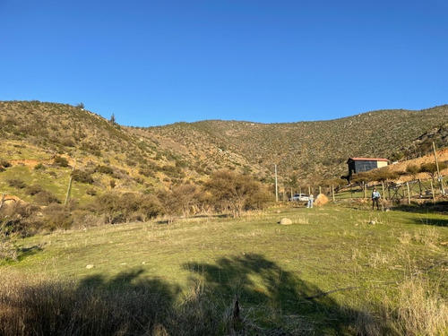 Parcela De 5.686 M² En Reserva Curacaví Con Empalmes Listos
