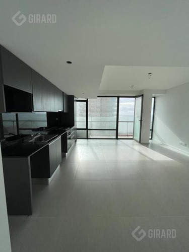 Edificio Malecon Varese, Venta De 2 Amb.