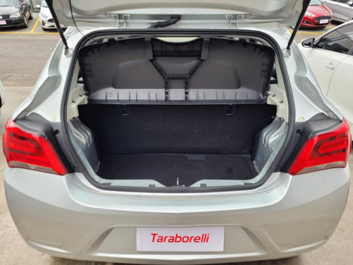 Imagen 6 de 14 de Chevrolet Onix 2021 1.4 Black Edition 1.4 Fer