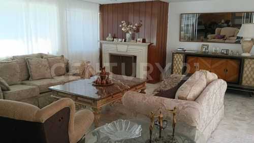 Casa Con Uso De Suelo Para Oficinas En Renta En Polanco