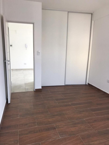 Imagen 4 de 14 de Dpto 2 Ambientes A Estrenar