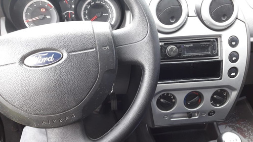 Imagem 5 de 15 de Ford Fiesta Sed 1.6