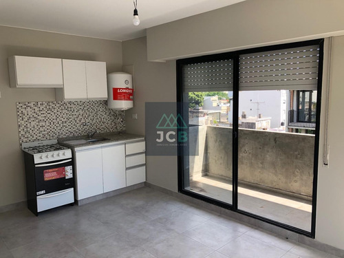 Monoambiente Con Terraza Exclusiva En Venta, Zona Facultades