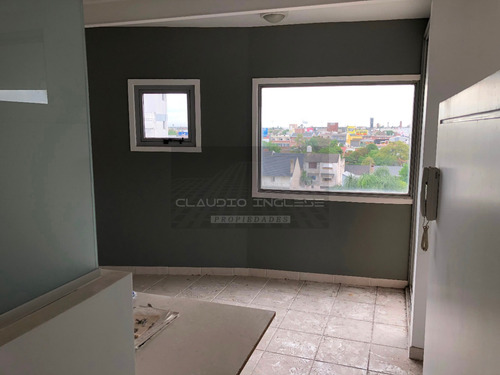 Imagen 10 de 12 de Departamento De 1 Amb Amplio Al Fte Tipo Loft En San Justo