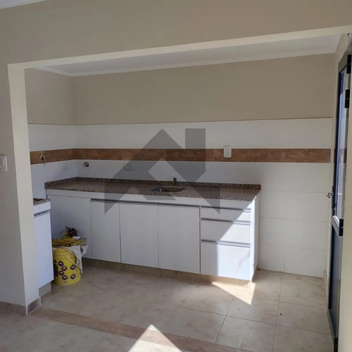 Venta De Duplex A Estrenar Colon E.r