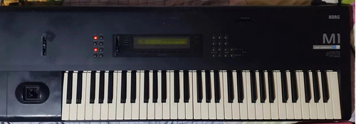 Teclado Korg M1 