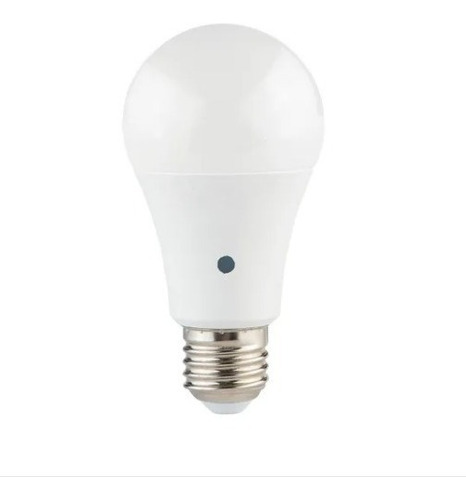 Foco Led A19 Con Fotocelda Estevez 9 W E26 Blanco Frio Luz Calido