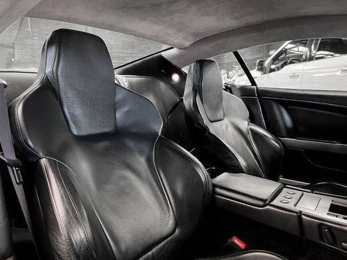 Aston Martin Db9 Coupe 2006