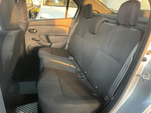 Imagem 11 de 15 de Carro Renault Logan Oportunidade De Financiamento
