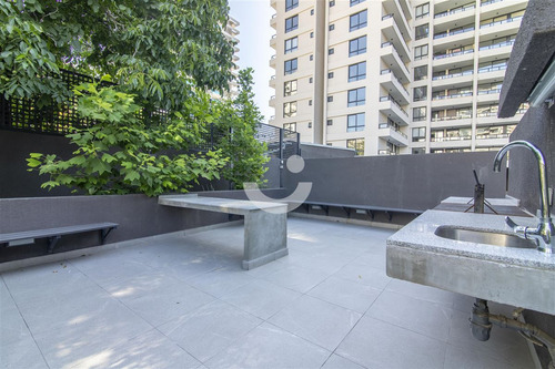 Departamento En Venta De 1 Dorm. En Macul