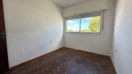 Baldovino Alquila Apartamento Juan J. Rousseau Esq Carlos Crocker Union Próximo A Blanqueada 2 Dormitorios Terraza Living Comedor Cocina