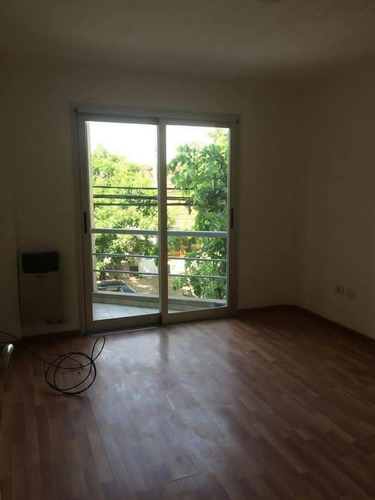Imagen 4 de 6 de Departamento 2 Ambientes Con Cochera