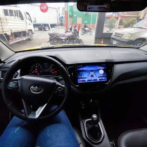 Taxi Faw R7 Modelo 2018