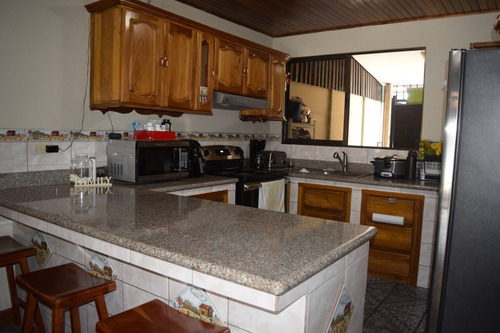 Imagen 2 de 17 de Venta Casa En San Rafael Heredia, A Un Costado Del Condominio Altos De Palermo