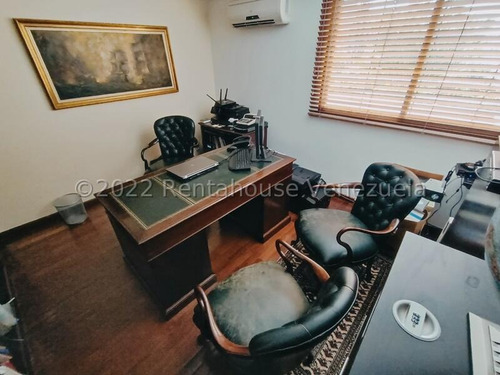 Casa Moderna Con Exceletes Acabados De Primera En Venta Ubicada En La Viña Valencia Carabobo Venezuela Cod 25-1591 Eloisa Mejia