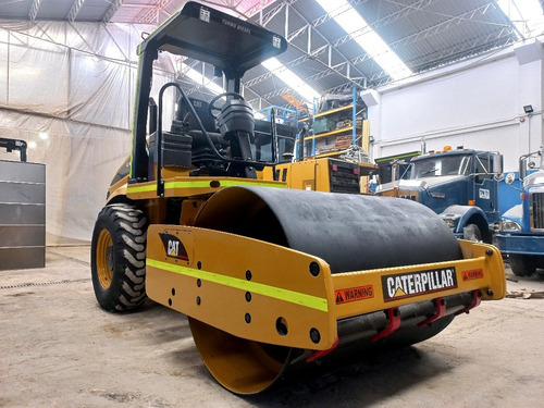 Imagen 8 de 14 de Vibrocompactador Caterpillar Cs-423e - 7 Toneladas