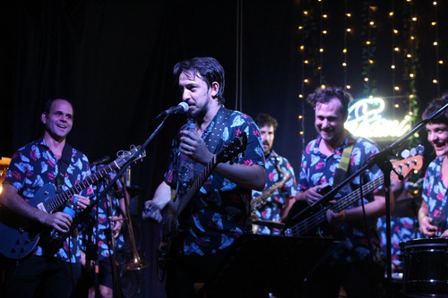 Tsunami - La Mejor Banda De Cumbia Para Tu Fiesta O Evento!
