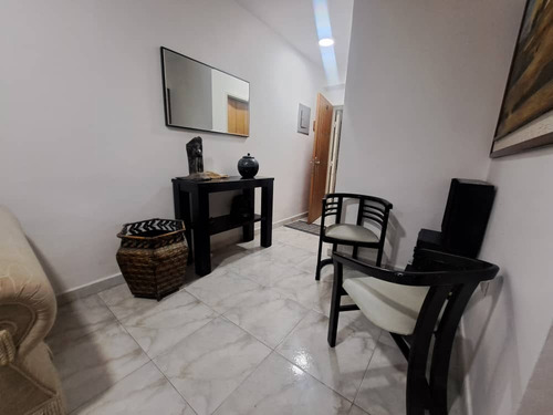 Iris Hernandez Alquila Apartamento ( 48m2 ). La Trigaleña. Valencia. Carabobo.