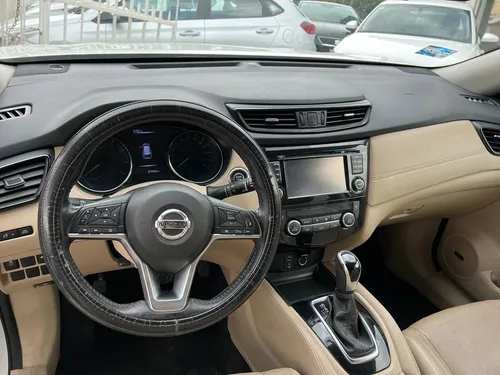 Nissan X-Trail 2.5 Exclusive 2 Row Cvt