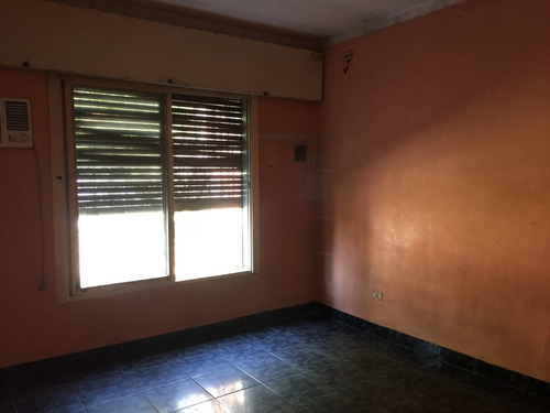 Casa En Esquina Ituzaingo