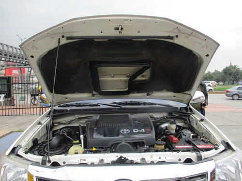 Toyota Hilux Srv 4x4 3000cc At Aa