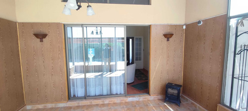 Cómoda Casa En Prestigioso Sector (63078)