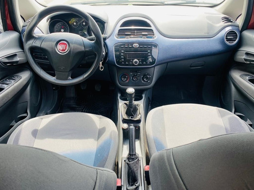 Imagen 12 de 16 de Fiat Punto 1.4 Attractive
