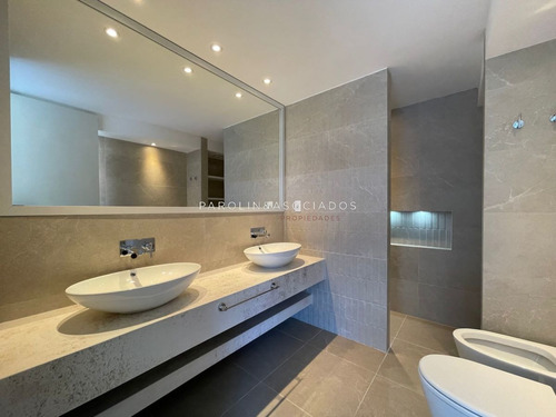 Imagen 23 de 30 de Venta De Espectacular Casa De 4 Dormitorios En Pueblo Mio