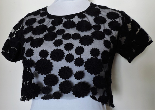 Polera Crop Encaje Negro Ona Saez