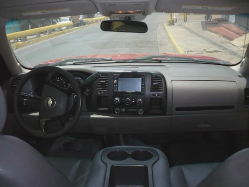 Imagen 6 de 9 de Chevrolet Silverado
