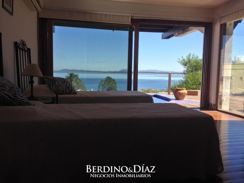 Importante Residencia Con La Mejor Vista De Punta Ballena- Ref: 462