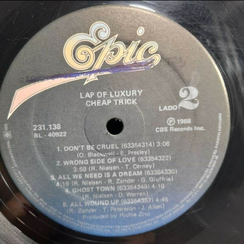 Imagem 4 de 6 de Vinil Lp Lap Of Luxury Cheap Trick 1988 Epic