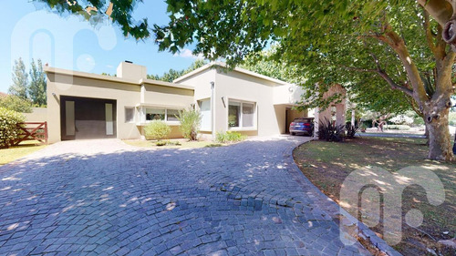 Imagen 1 de 30 de Venta Casa - Haras Del Sur L