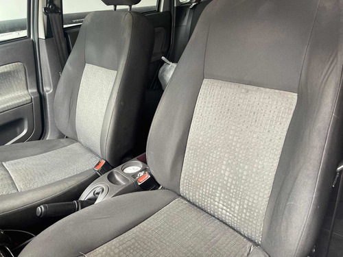 Imagem 4 de 12 de Ford Fiesta Sedan 2013 1.6 Pulse Flex 4p