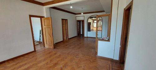 Imagen 10 de 29 de Avenida Rivadavia Al 3000 Y La Rioja 150 M2 4 Ambientes